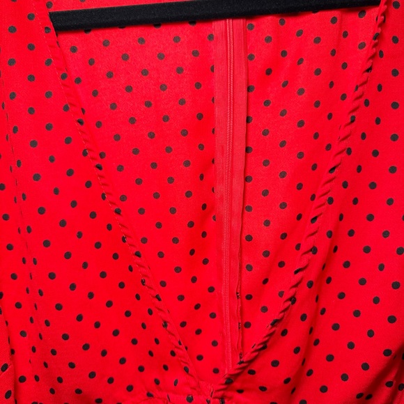 Boohoo Polka Dot Blouse with wide sleeves and ruffles - Picture 8 of 11